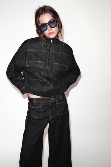 جاكيت بومبر مبطن بياقة عالية - أسود by Zara