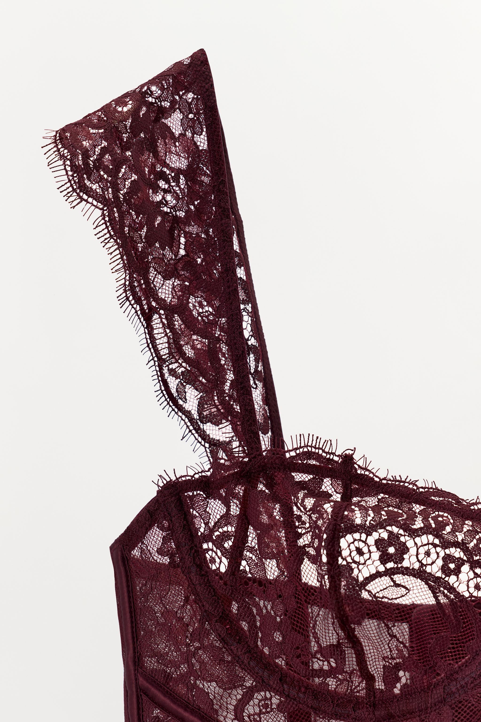 LACE UNDERWIRE BRA
