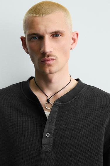 T-SHIRT COL TUNISIEN GAUFRÉ - Anthracite foncé de Zara - Image 5