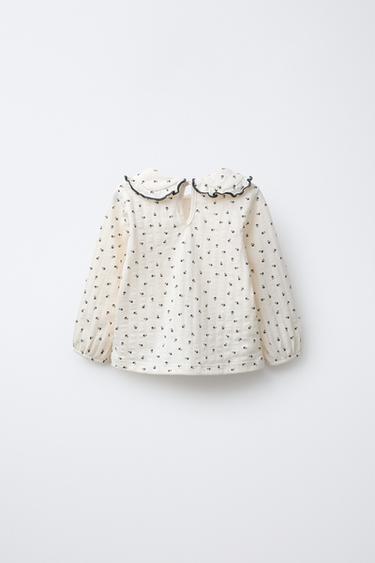 HAUT À COL CLAUDINE ET FLEURS - Écru de Zara - Image 1