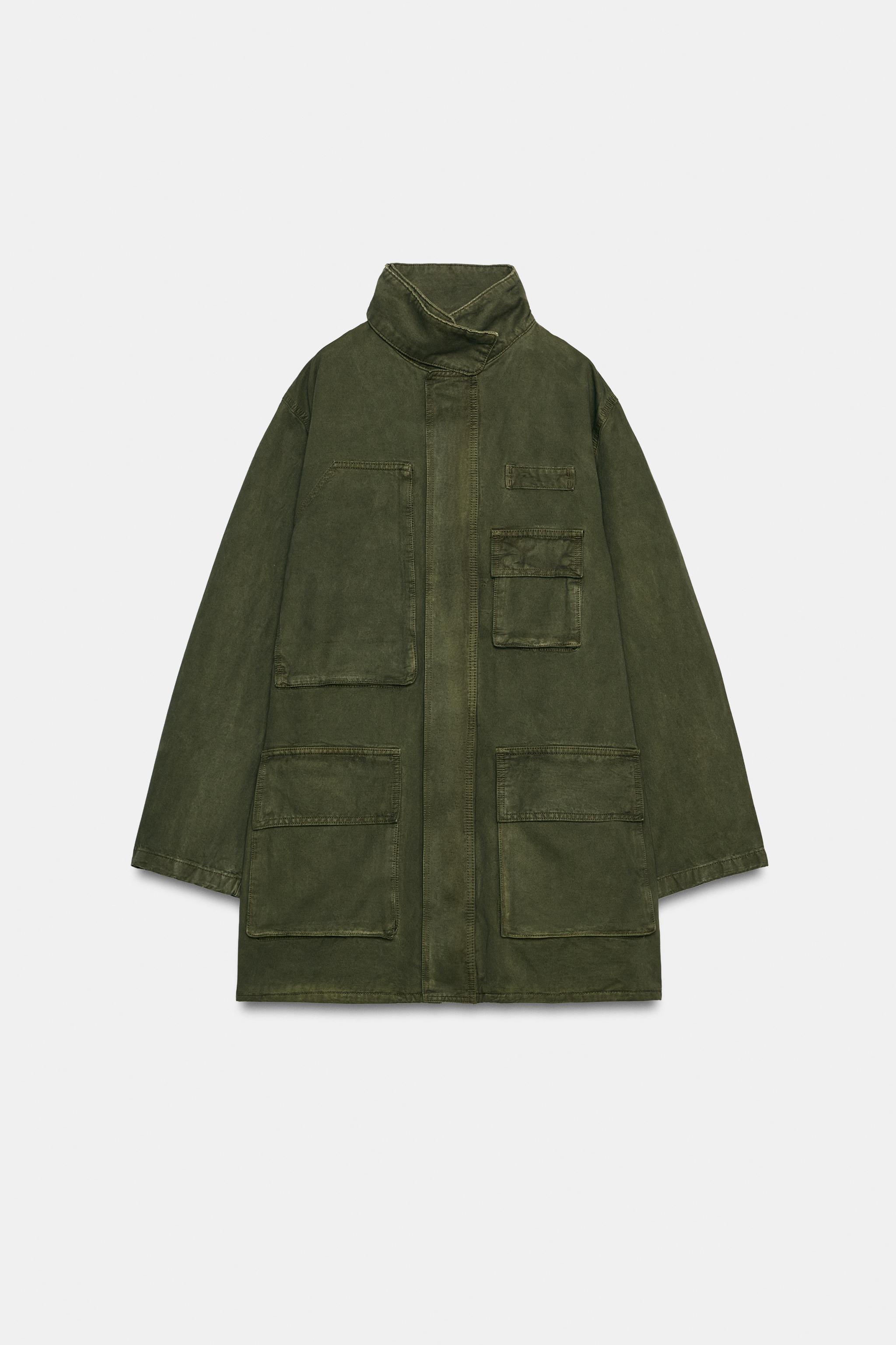 VESTE À COL MONTANT POCHES