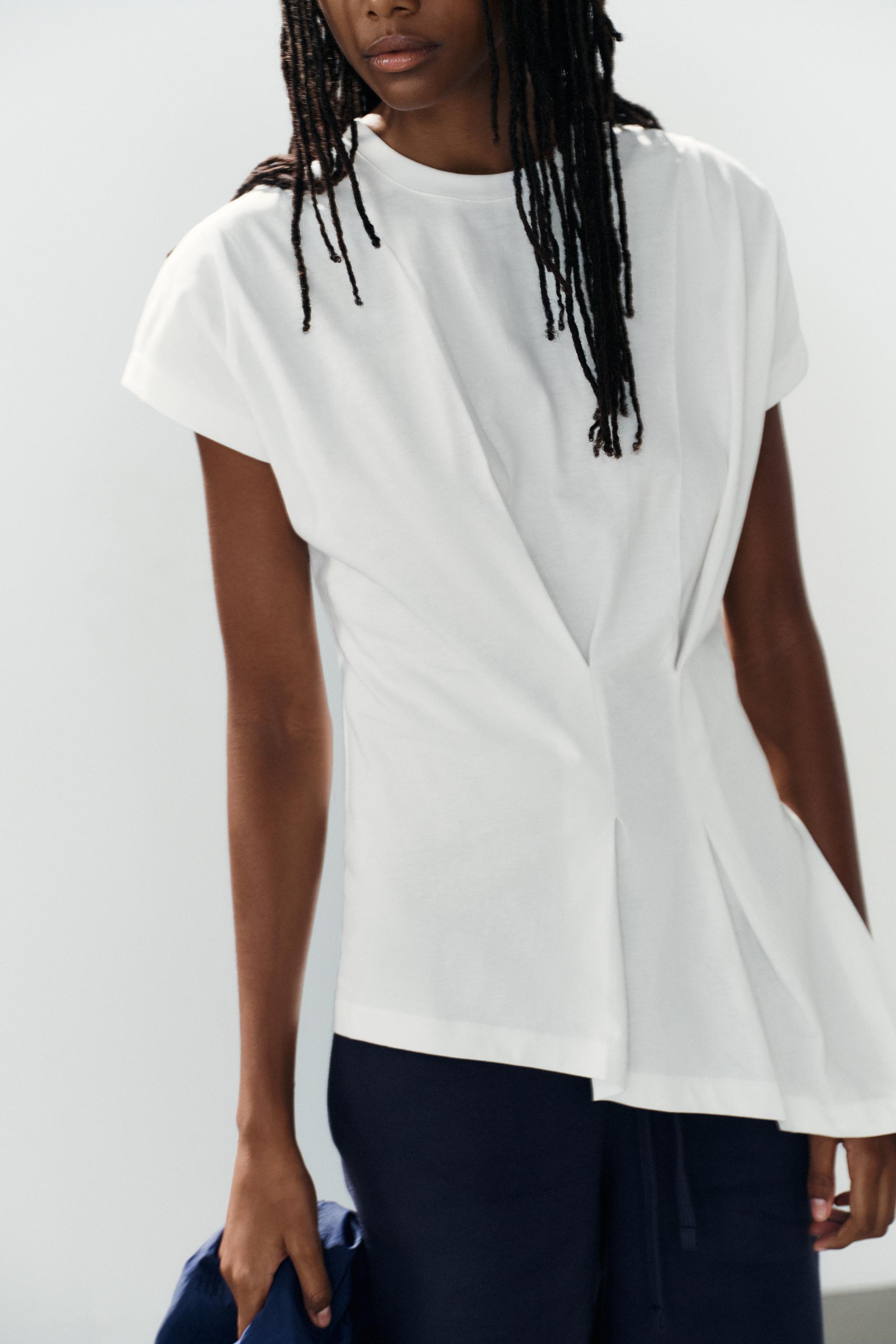 ASYMMETRIC PLEATED T-SHIRT — White