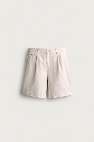 QUẦN SHORT DÁNG REGULAR FIT XẾP LY - Màu xám đá từ Zara