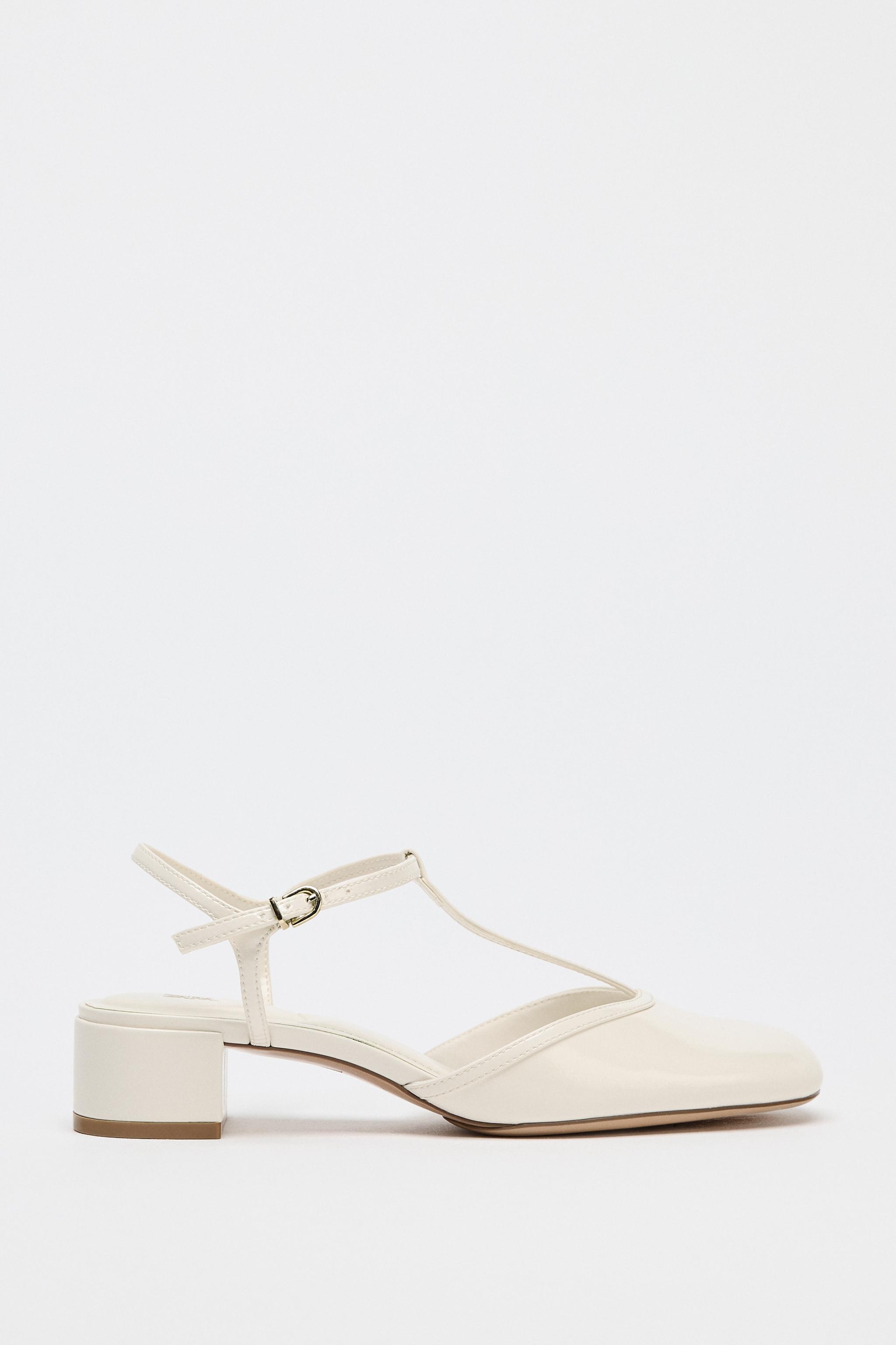 CHAUSSURES OUVERTES À L'ARRIÈRE BRIDES EFFET VERNI