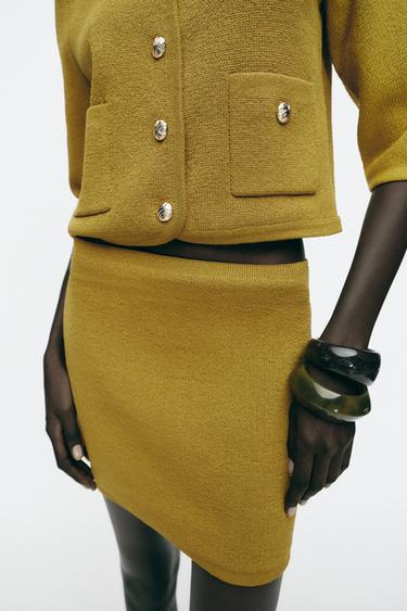 MINI JUPE EN MAILLE UNIE - Vert pistache de Zara