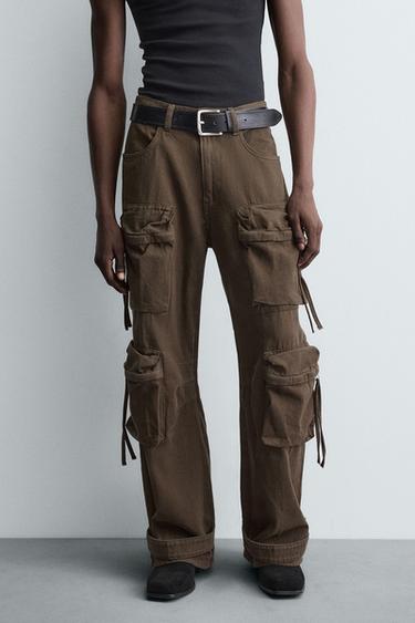PANTALÓN DENIM CARGO BOLSILLOS - Marrón de Zara