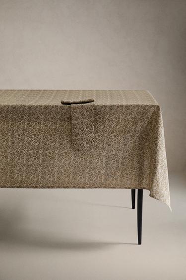 MINI FLORAL PRINT TABLECLOTH - Brick by Zara - Image 4