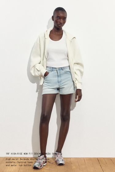 TRF HIGH-RISE MOM FIT DENIM BERMUDA SHORTS - Light blue by Zara