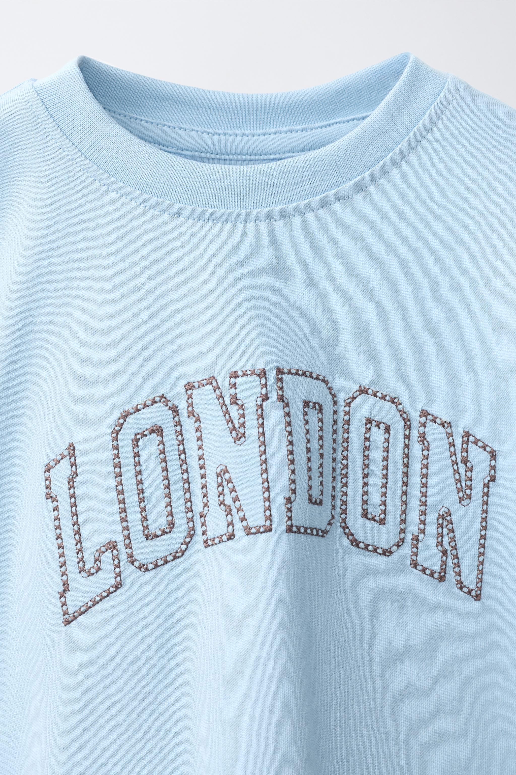 Детские футболки Zara CITIES EMBROIDERED T-SHIRT — фото 3