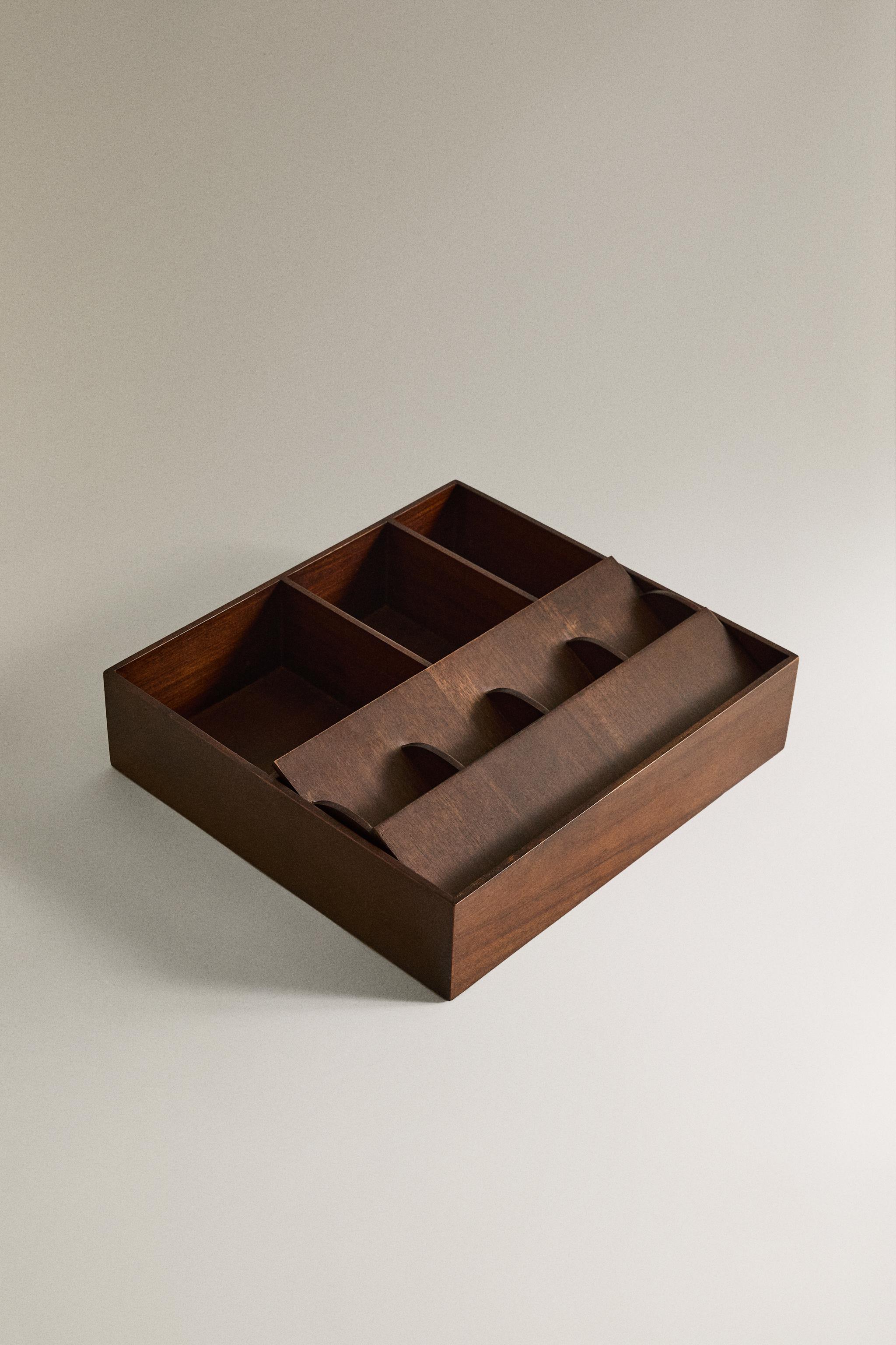 LARGE WOODEN MAKEUP ORGANIZER BOX