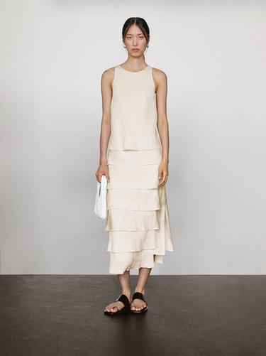 Robe longue fluide à volants - Écru de Zara