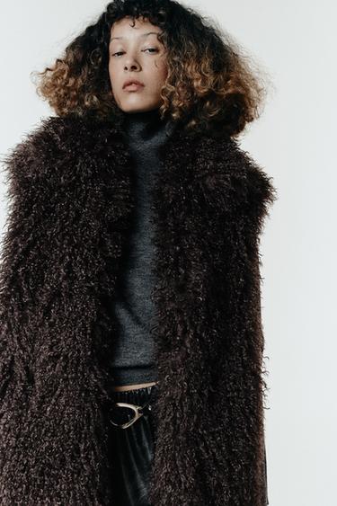 FAUX FUR GILET - Brown by Zara