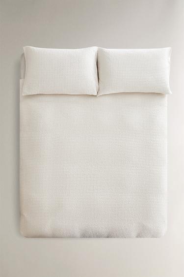 WAFFLE-KNIT DUVET COVER - Oyster-white by Zara