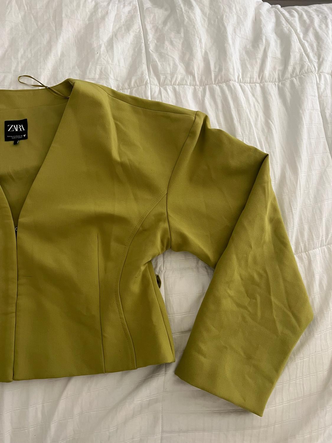 BELTED FITTED BLAZER - Image 4