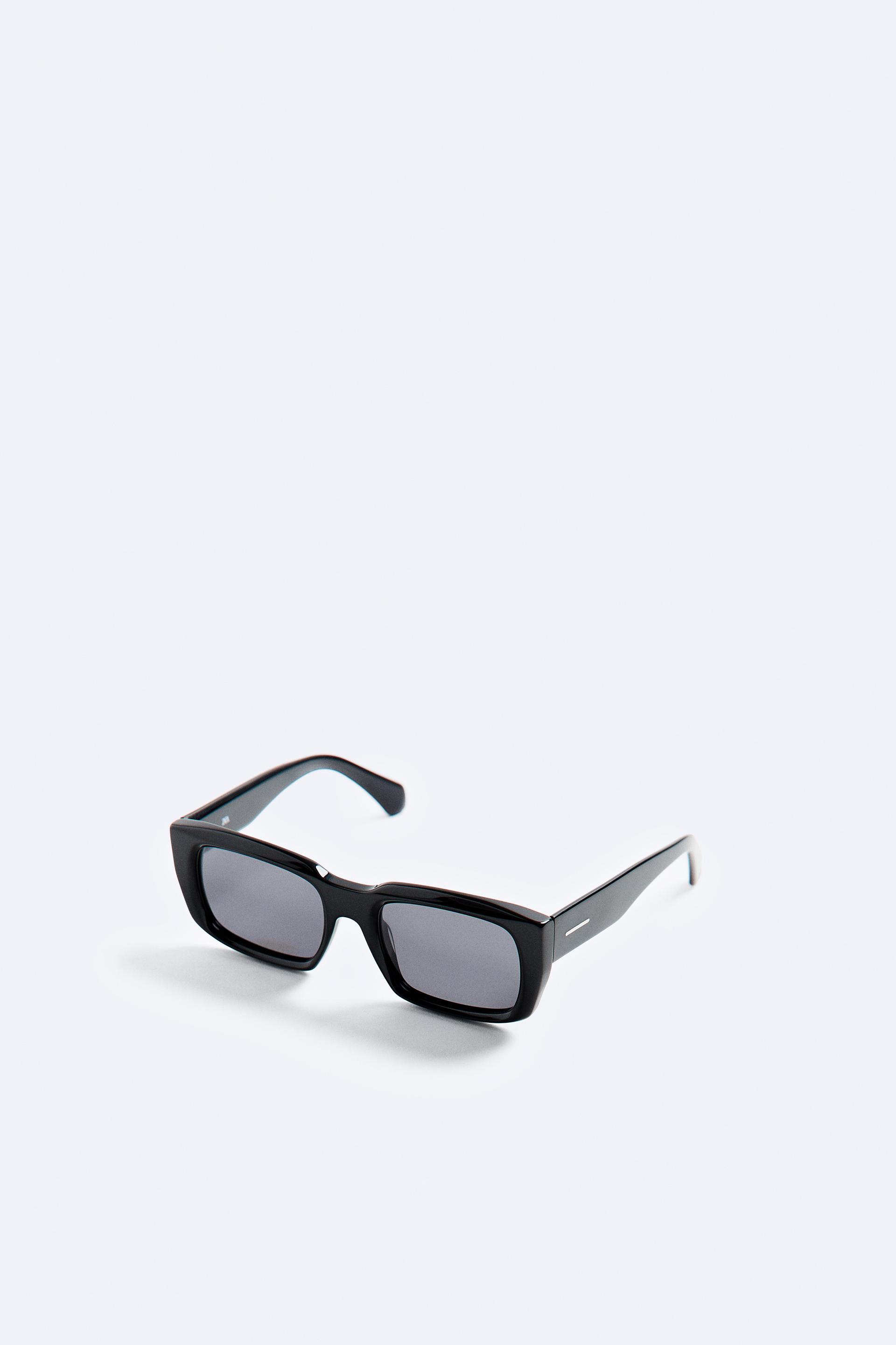 Gafas amarillas tipo Wayfarer en Zara