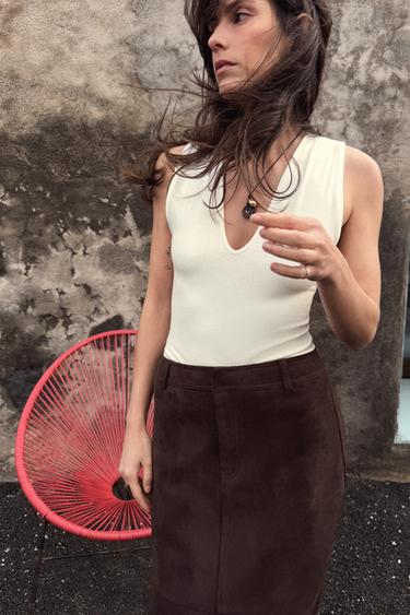 Zara FITTED V-NECK BODYSUIT - Ecru