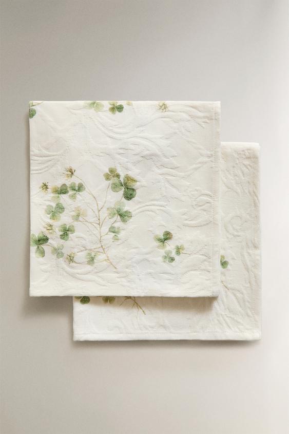 PACK SERVILLETAS JACQUARD PRINT TRÉBOL (PACK DE 2 UNIDADES) - Verde de Zara - Imagen 0