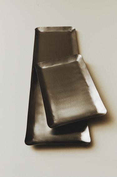 DECORATIVE RECTANGULAR TRAY - P by Zara