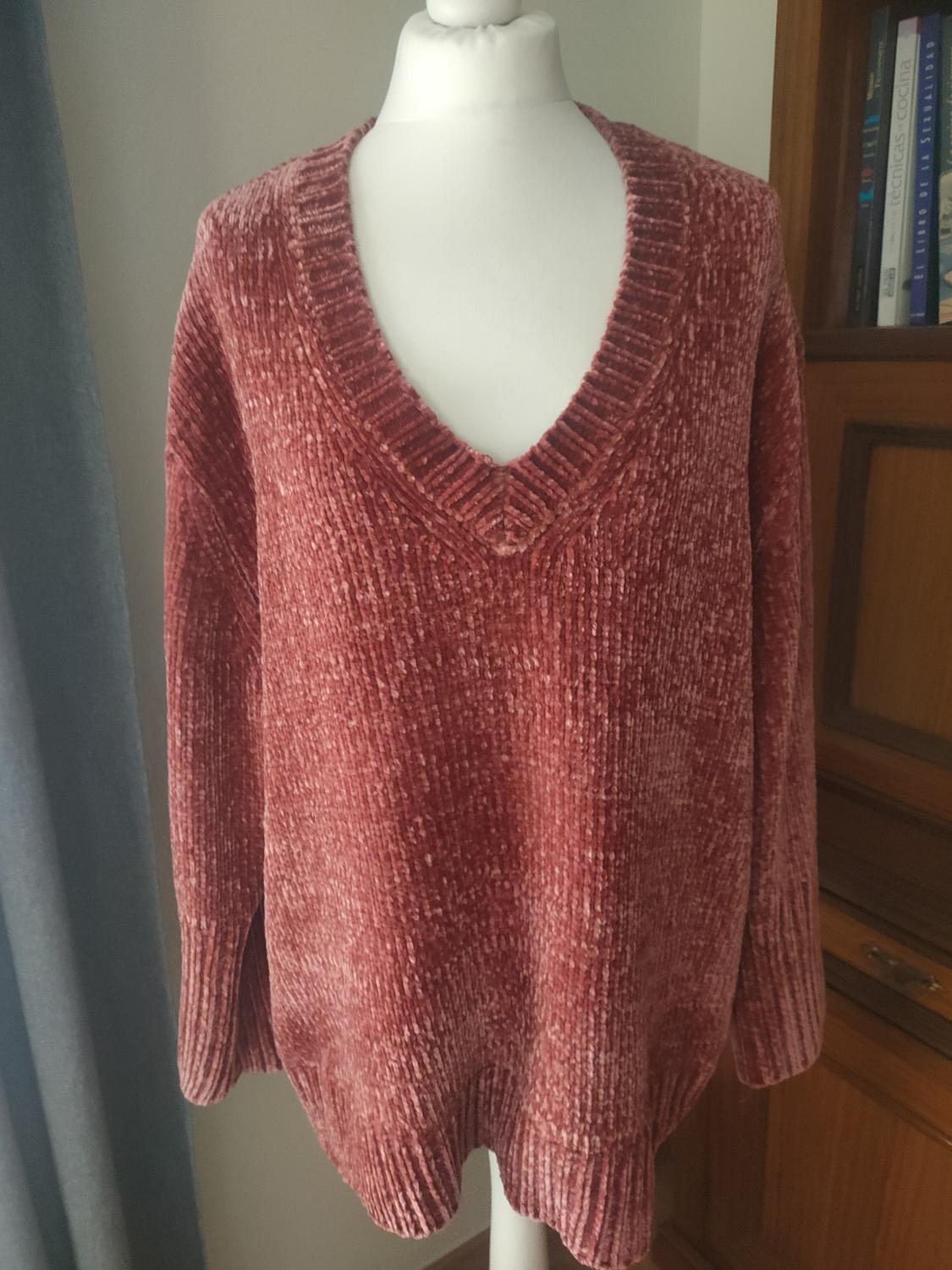 OVERSIZED CHENILLE SWEATER