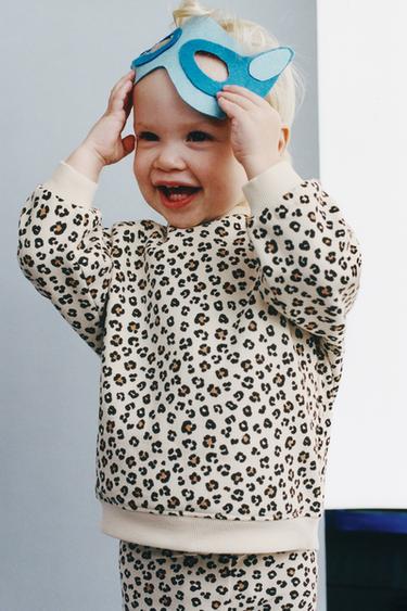 CONJUNT DE DESSUADORA I LEGGINGS ANIMAL PRINT - Cru de Zara