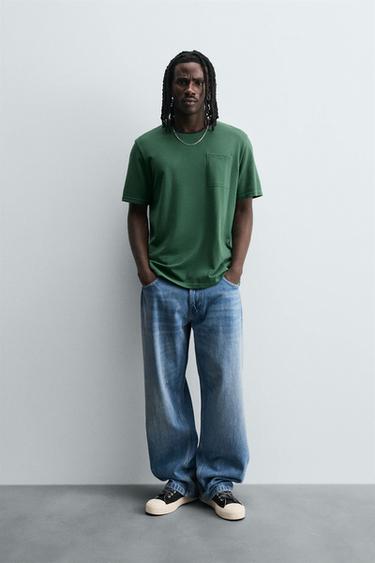 CAMISETA ESTRUCTURA BOLSILLO - Verde de Zara - Imagen 0