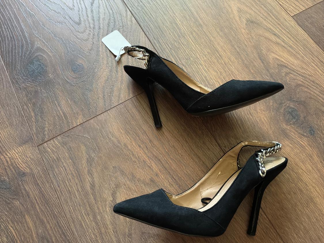 BLACK CUTE HEELS - Image 2