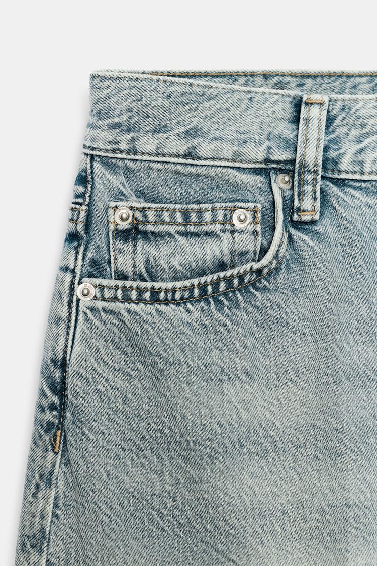 Jeans de tiro alto y corte entallado de la colección ZW 6