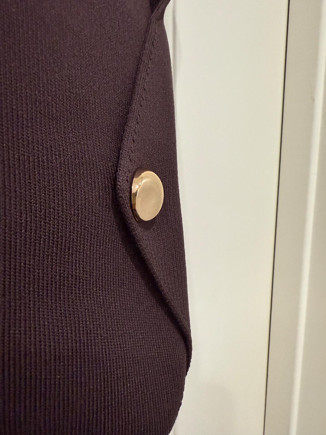 SIDE BUTTON KNIT VEST TOP - Image 4