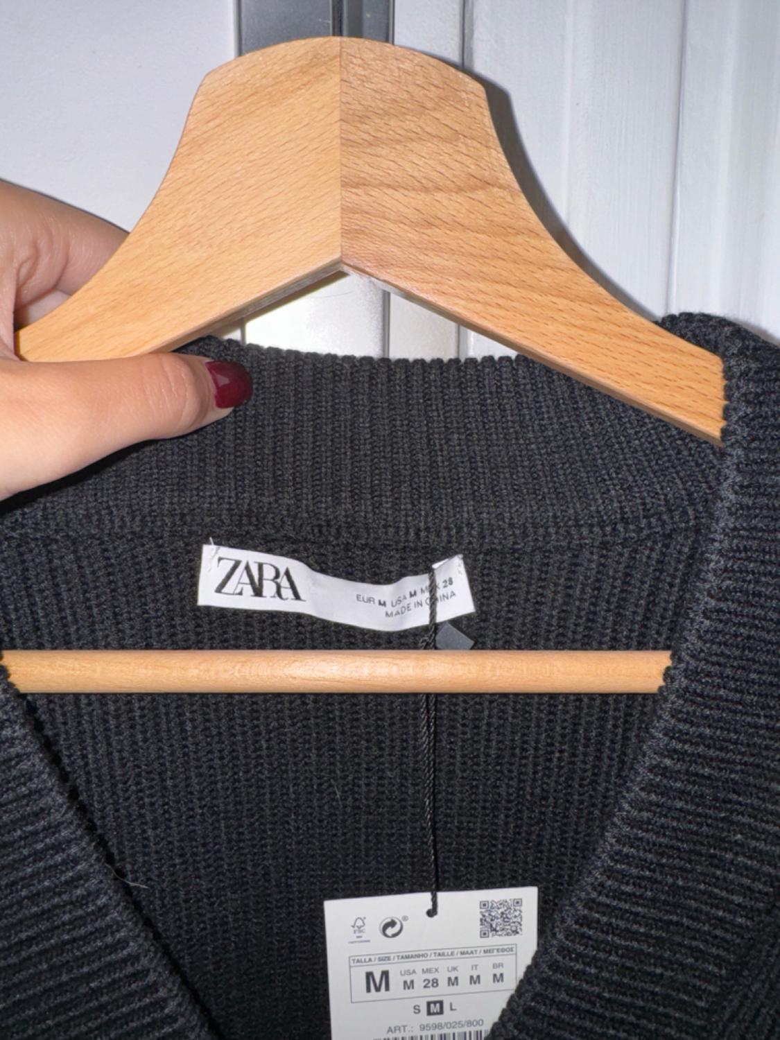 OVERSIZE KNIT WAISTCOAT - Image 3