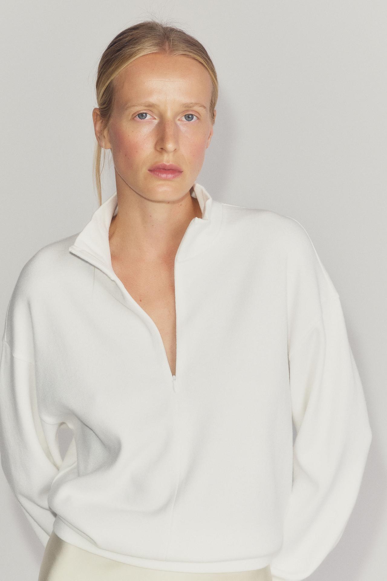 ZIP SWEATSHIRT — White
