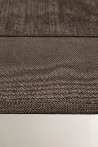 TAPIS DE BAIN BORD LARGE - Vison foncé de Zara - Image 1
