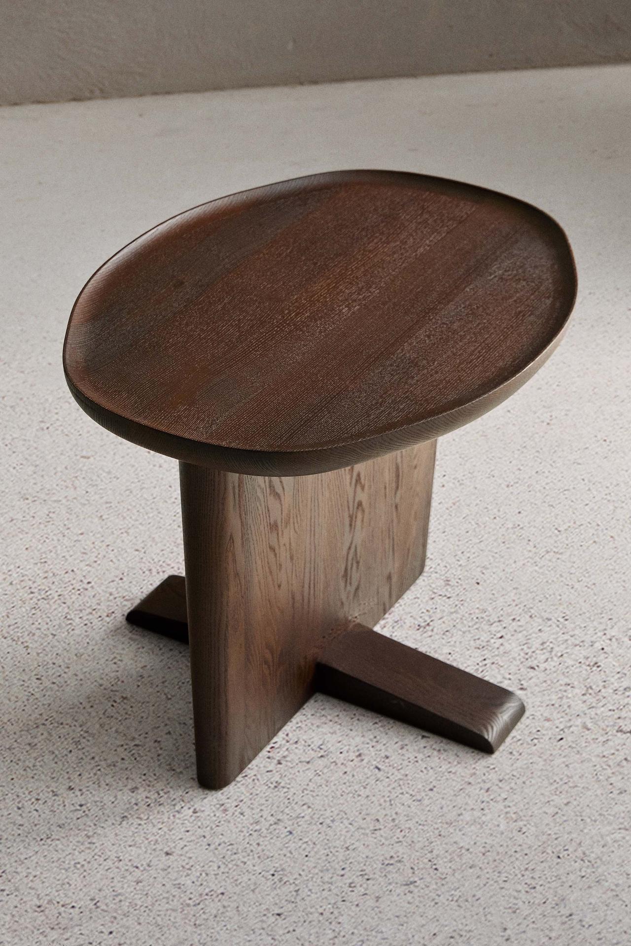 SIDETABLE 03 — Brown