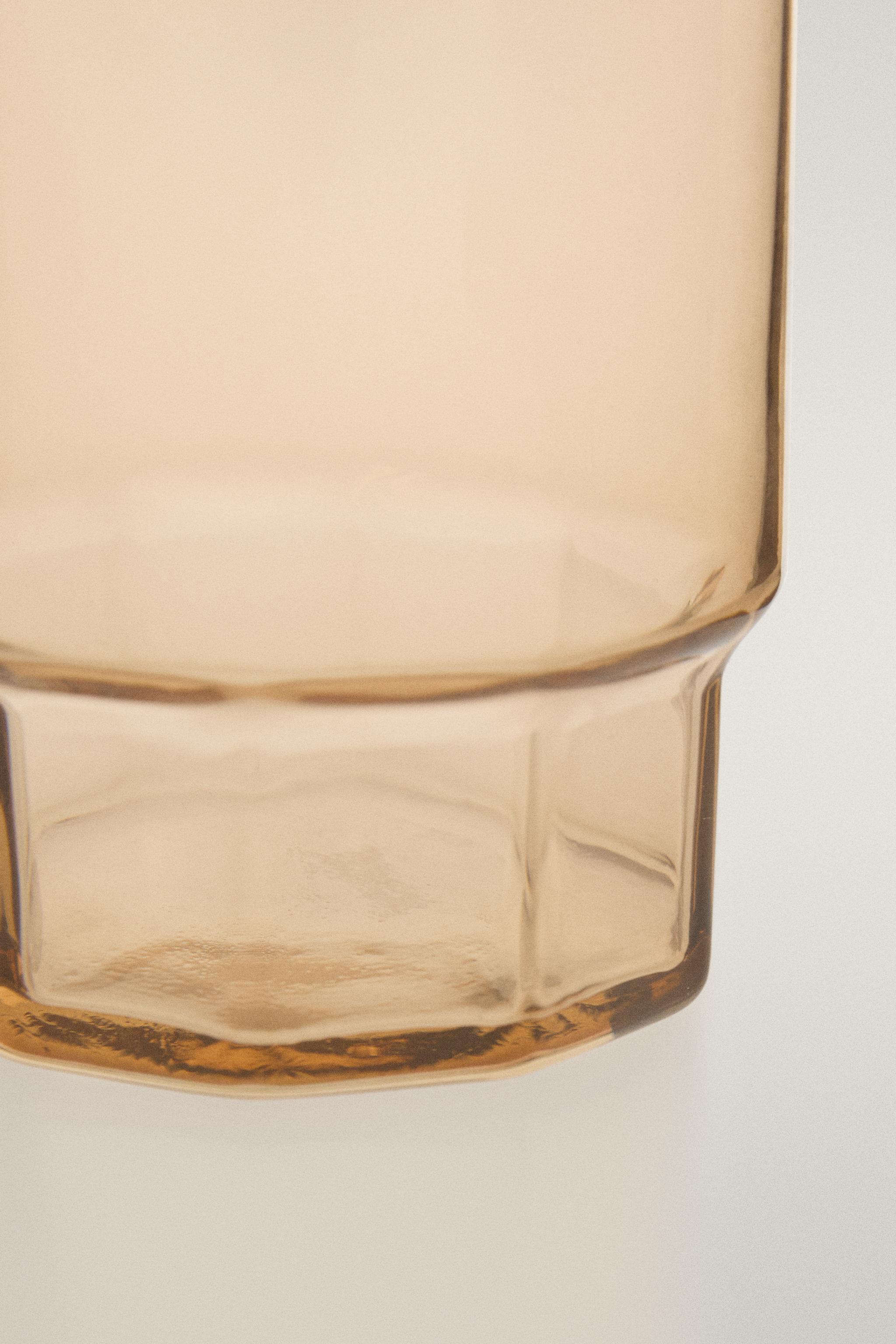 FACETED-BASE GLASS TUMBLER