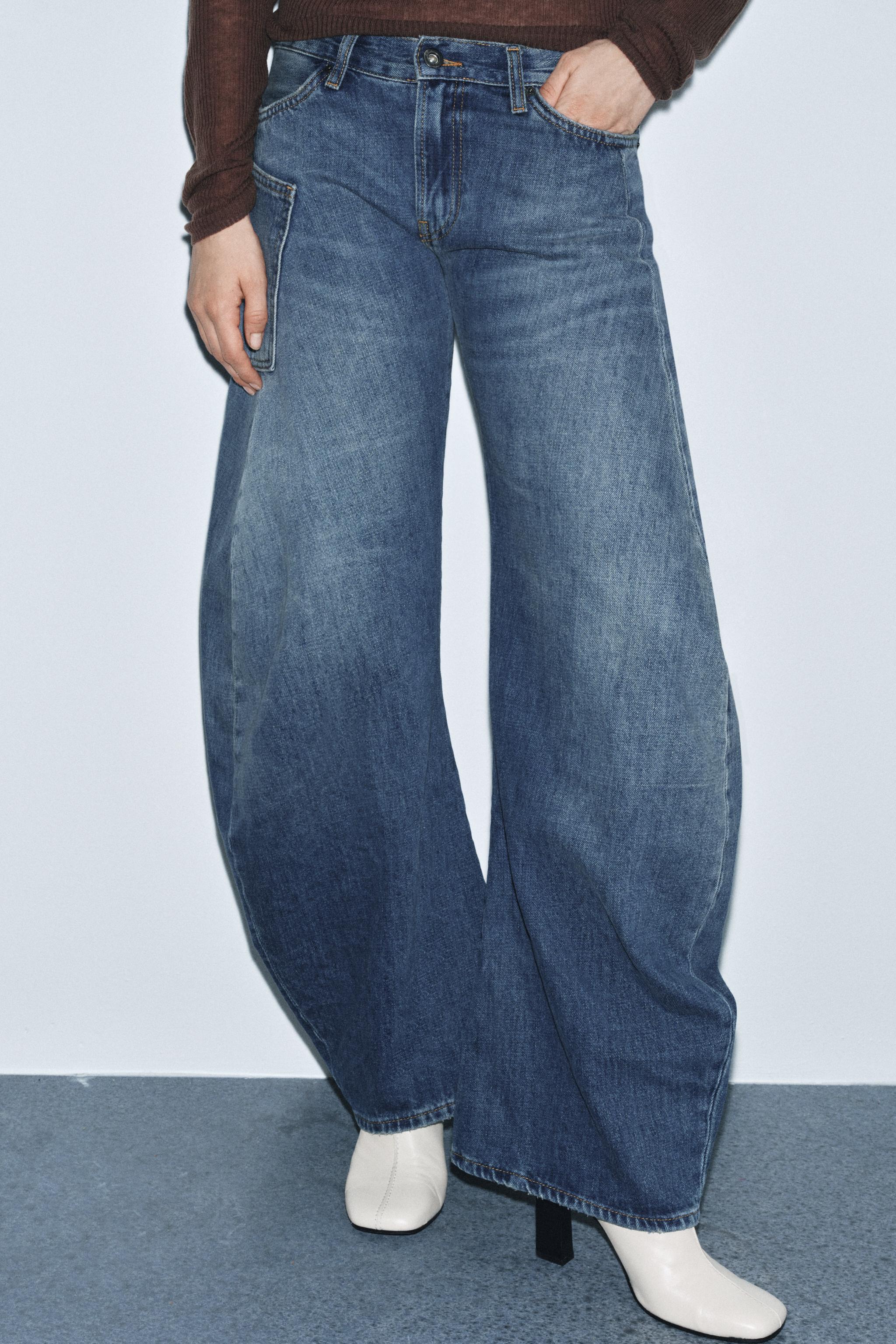 ZW COLLECTION RELAXED LOW-RISE JEANS - Blue | ZARA United States