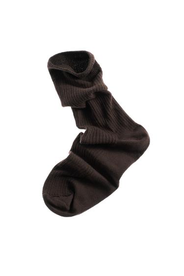 CALCETINES RIB - Marrón oscuro de Zara