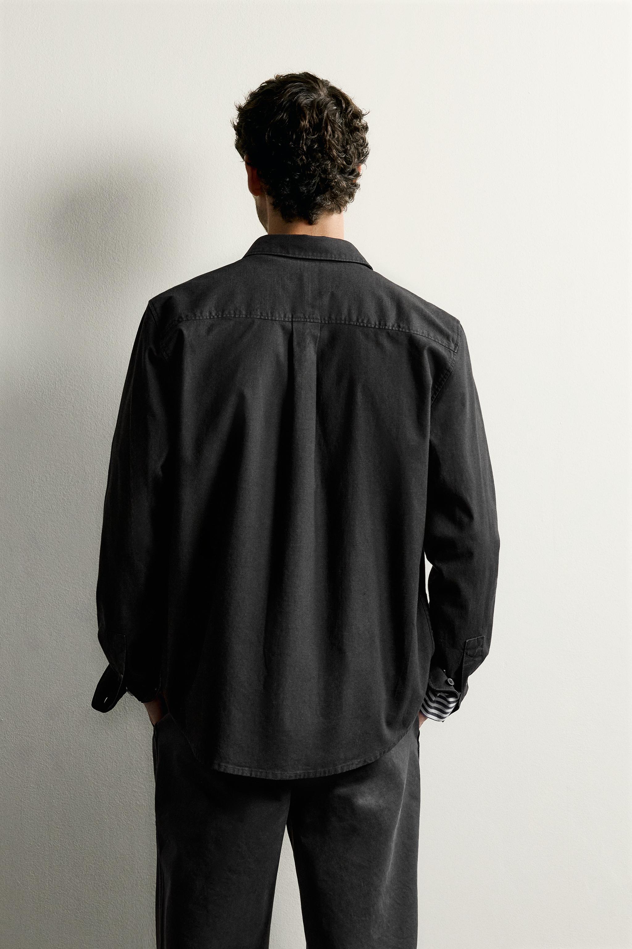 Мужские рубашки Zara REGULAR FIT CHAMBRAY POCKET SHIRT — фото 3
