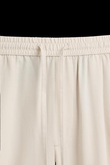 PANTALÓN RELAXED FIT LYOCELL - Beige de Zara