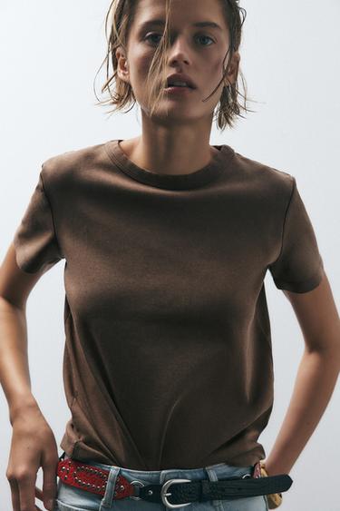 Zara SLIM FIT - ROUND NECK - REGULAR LENGTH - SHORT SLEEVE<br/><br/>T-shirt made of a cotton blend. Round neck and short sleeves. - Brown