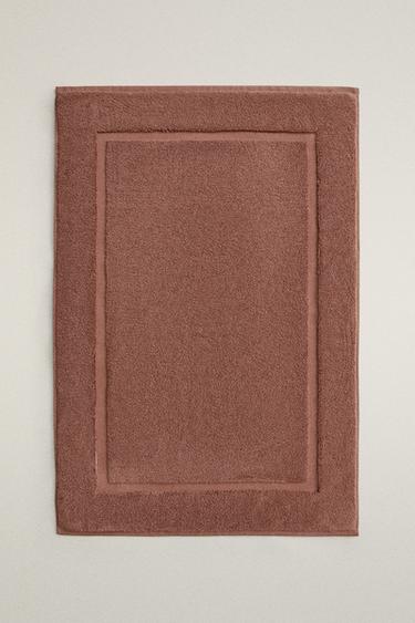 SOFT TERRY BATH MAT - dark russet by Zara - Image 0