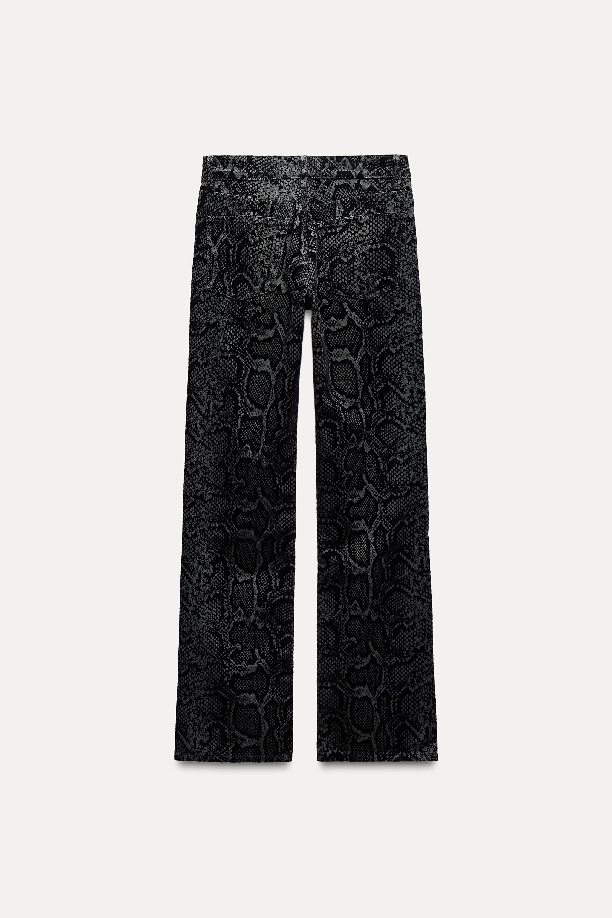 FLOCKED ANIMAL PRINT TRF JEANS WITH A MID WAIST - Bluish FLOCKED ANIMAL PRINT TRF JEANS WITH A MID WAIST - Bluish