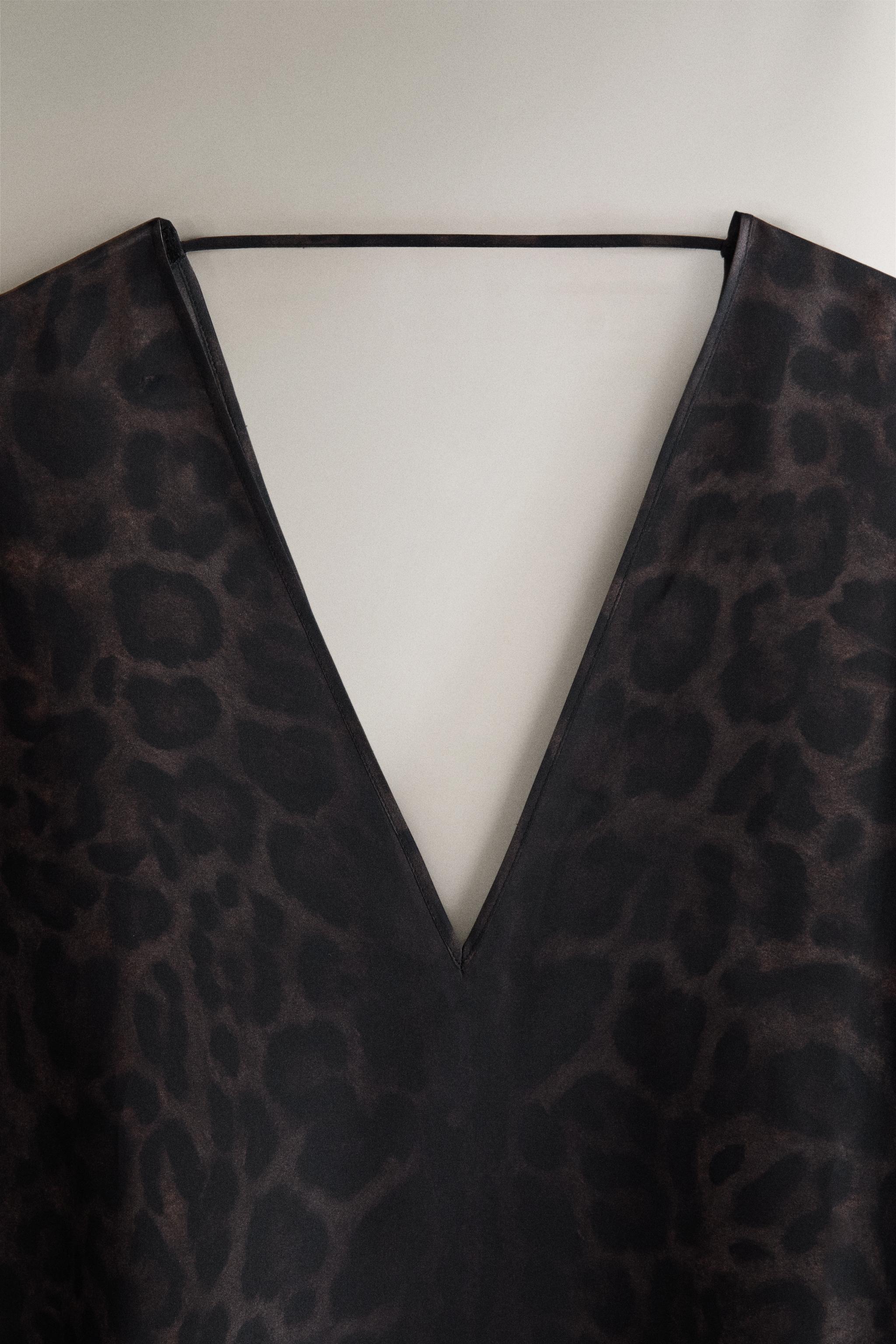 ANIMAL PRINT BEACH CAFTAN