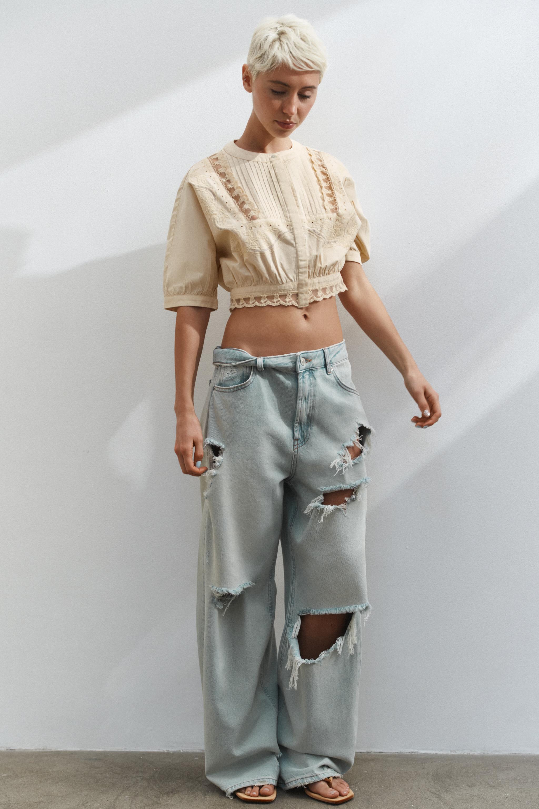 CHEMISE COURTE BRODÉE