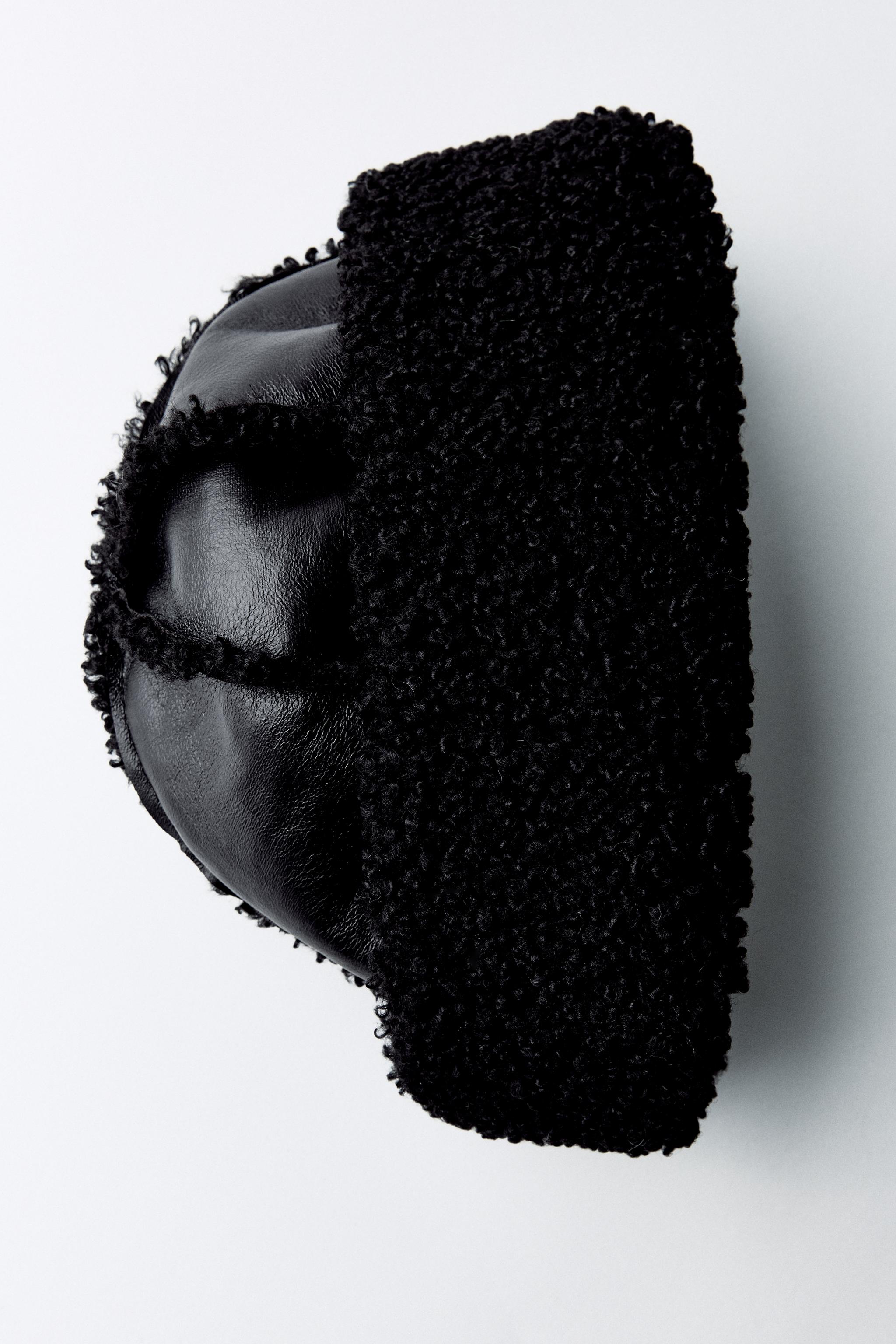 DOUBLE-FACED FLEECE LINED HAT - Black | ZARA United States