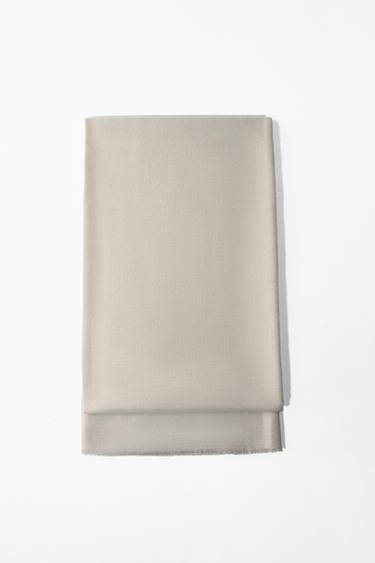 SOFT PLAIN SCARF - Ecru by Zara