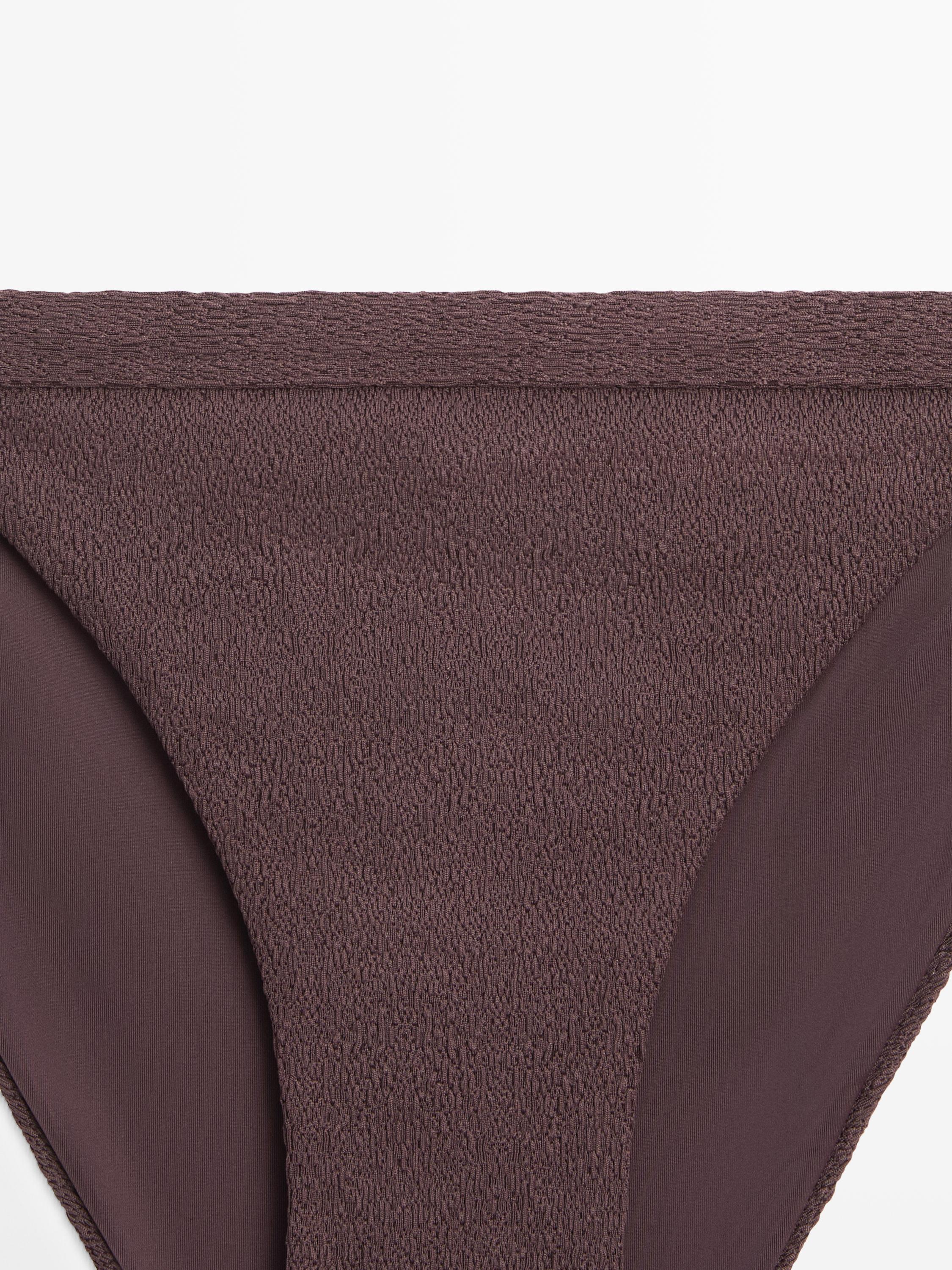 Textured bikini bottoms