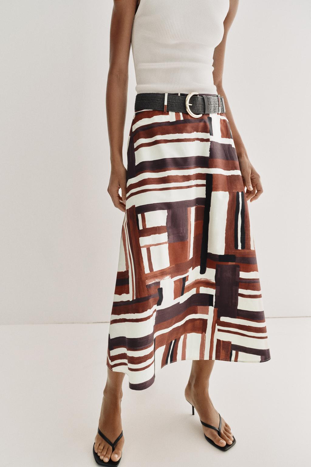 PRINTED BELTED SKIRT