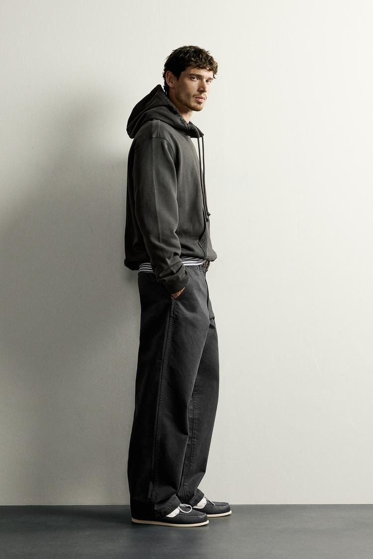 Sudadera con capucha de cuello redondo 4