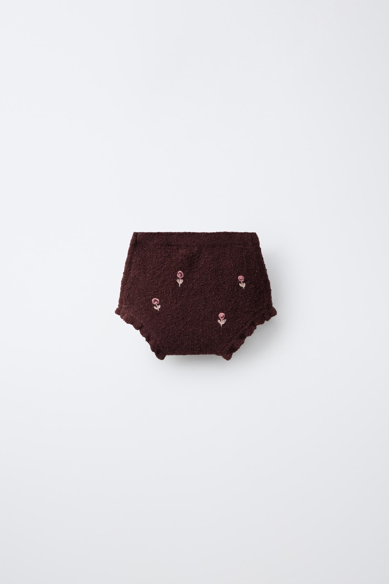 KNIT RUFFLE BRIEFS WITH BOBBLE DETAIL — Dark burgundy