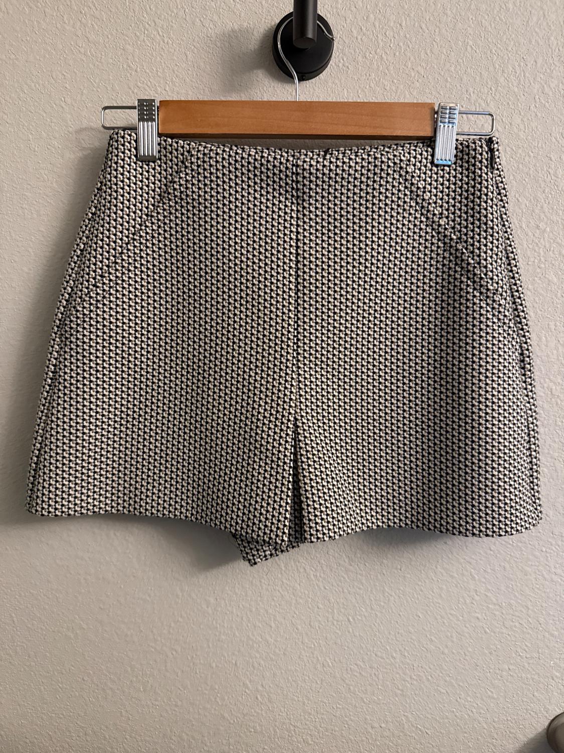 PRINT SHORTS