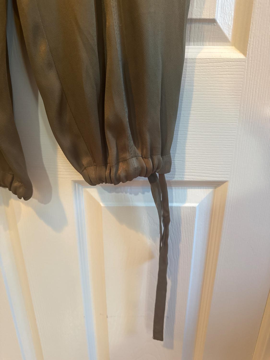 PANTALÓN SATINADO LAZADAS - Image 2
